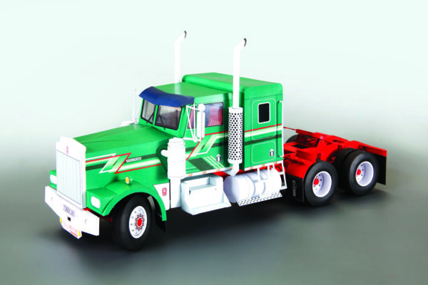 KENWORTH W900